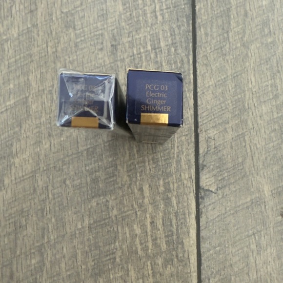 Estee Lauder Lip Gloss-Electric Ginger Shimmer. Lot of 2- Reserved for- - Picture 2 of 4